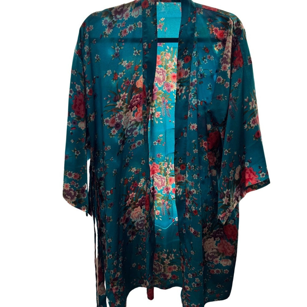 Sexy & Soft floral kimono (UNISEX)